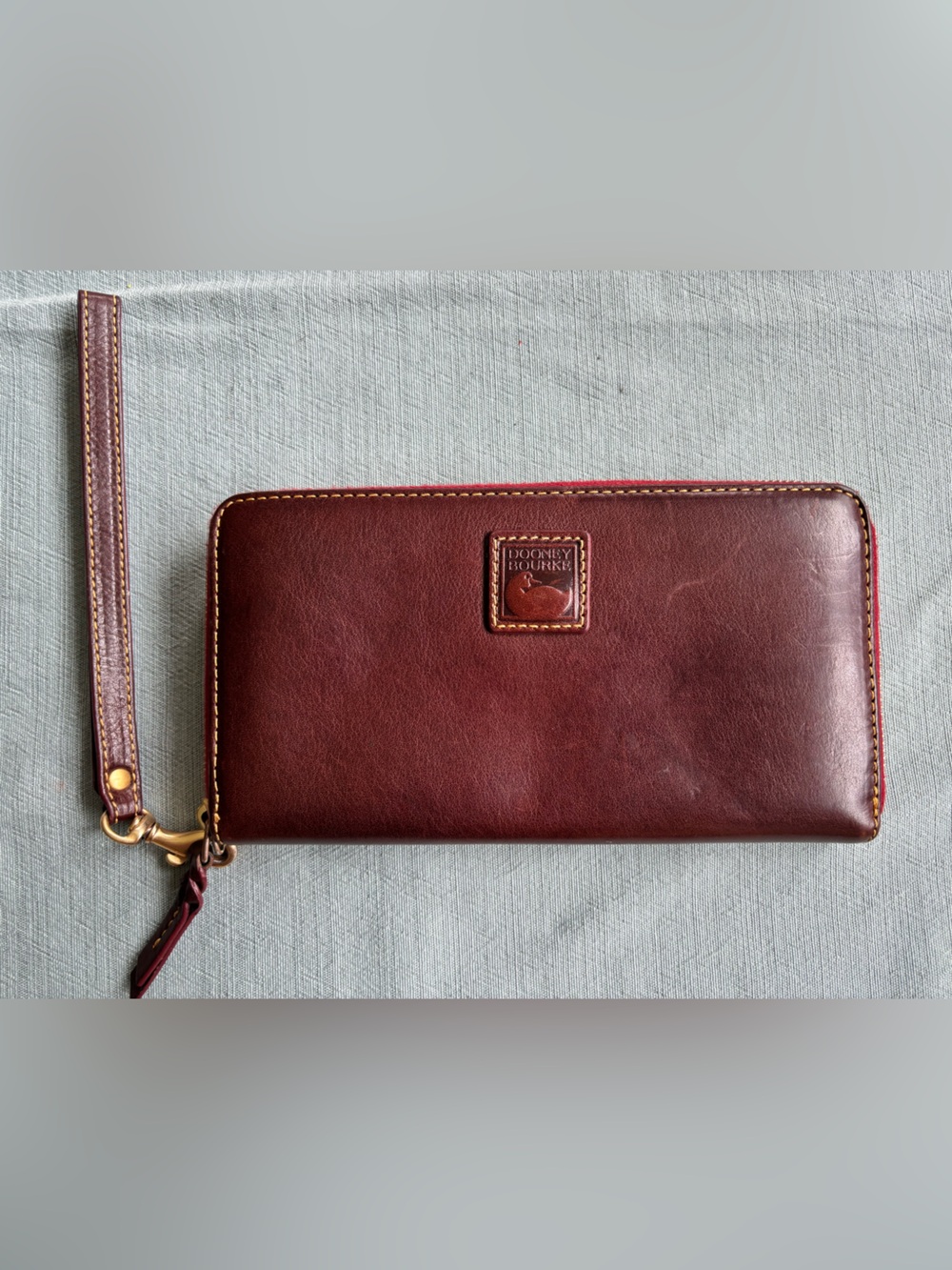 Dooney & Bourke Dark Brown Florentine Leather Wristlet Strap Wallet Brass